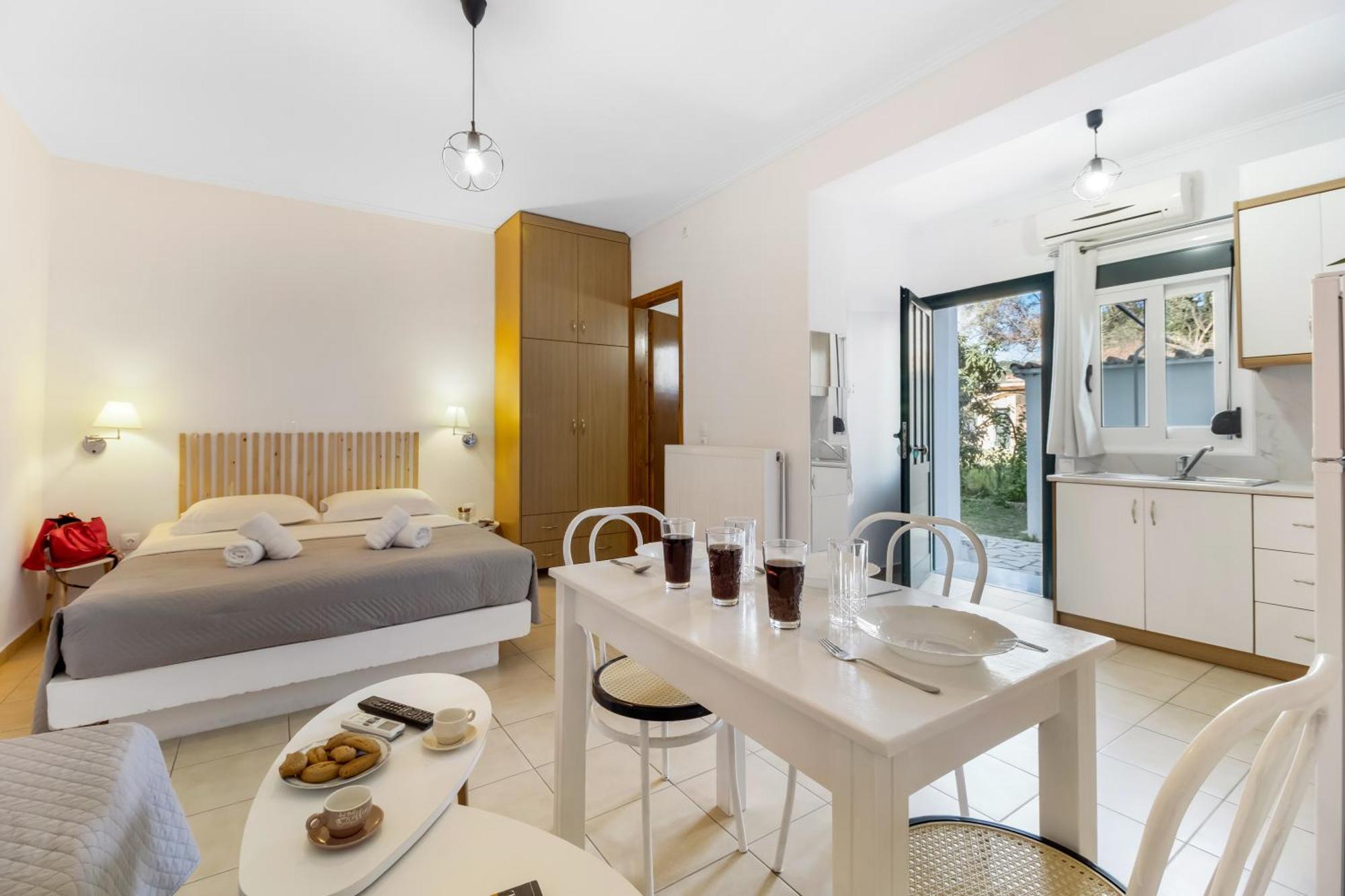 Dionysia Rooms Lefkáda 외부 사진